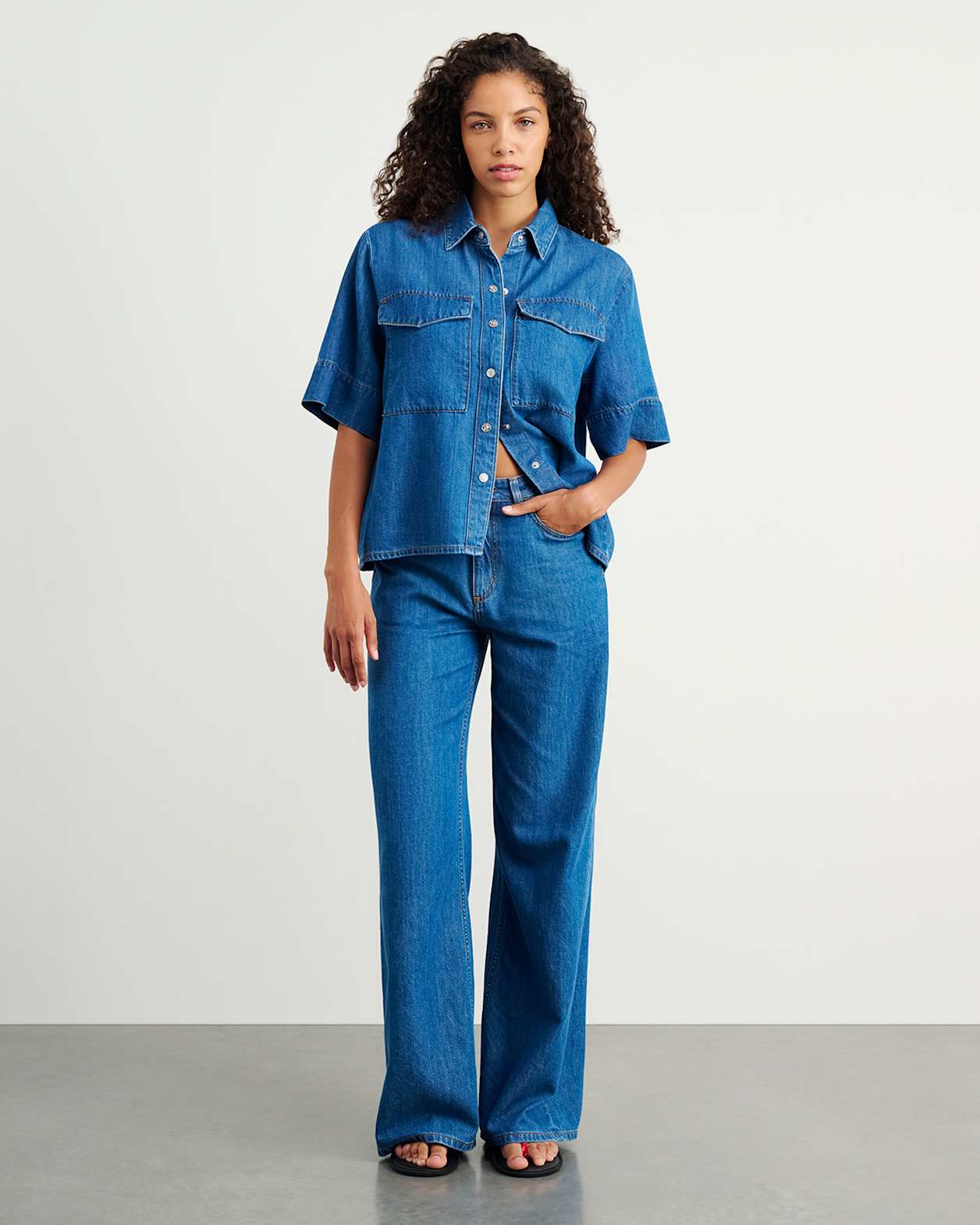 Loe Denim Shirt in BLUE VINTAGE