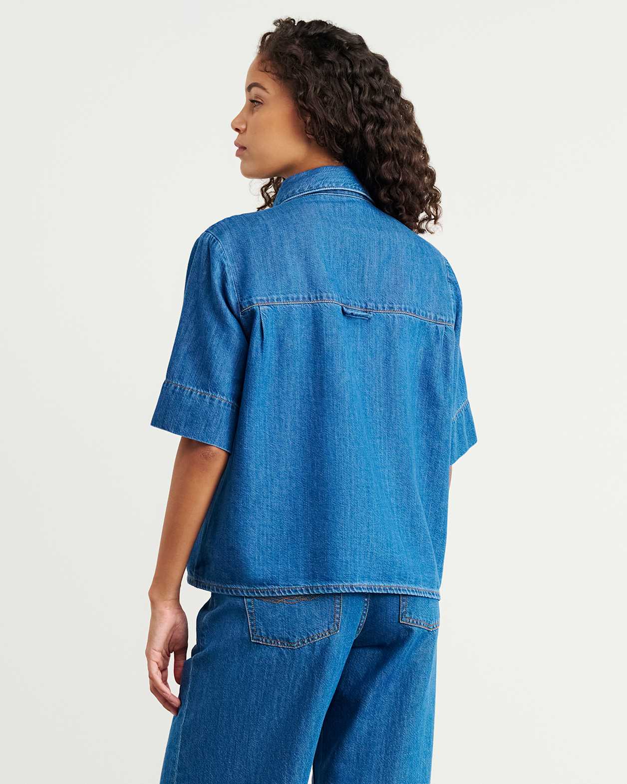 Loe Denim Shirt in BLUE VINTAGE