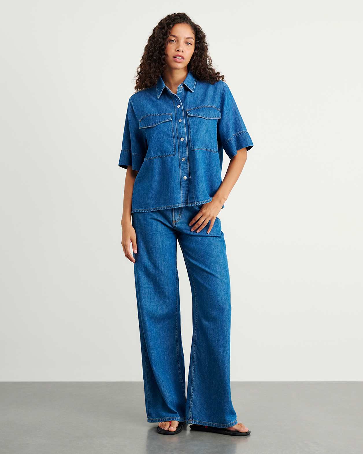 Loe Denim Shirt in BLUE VINTAGE