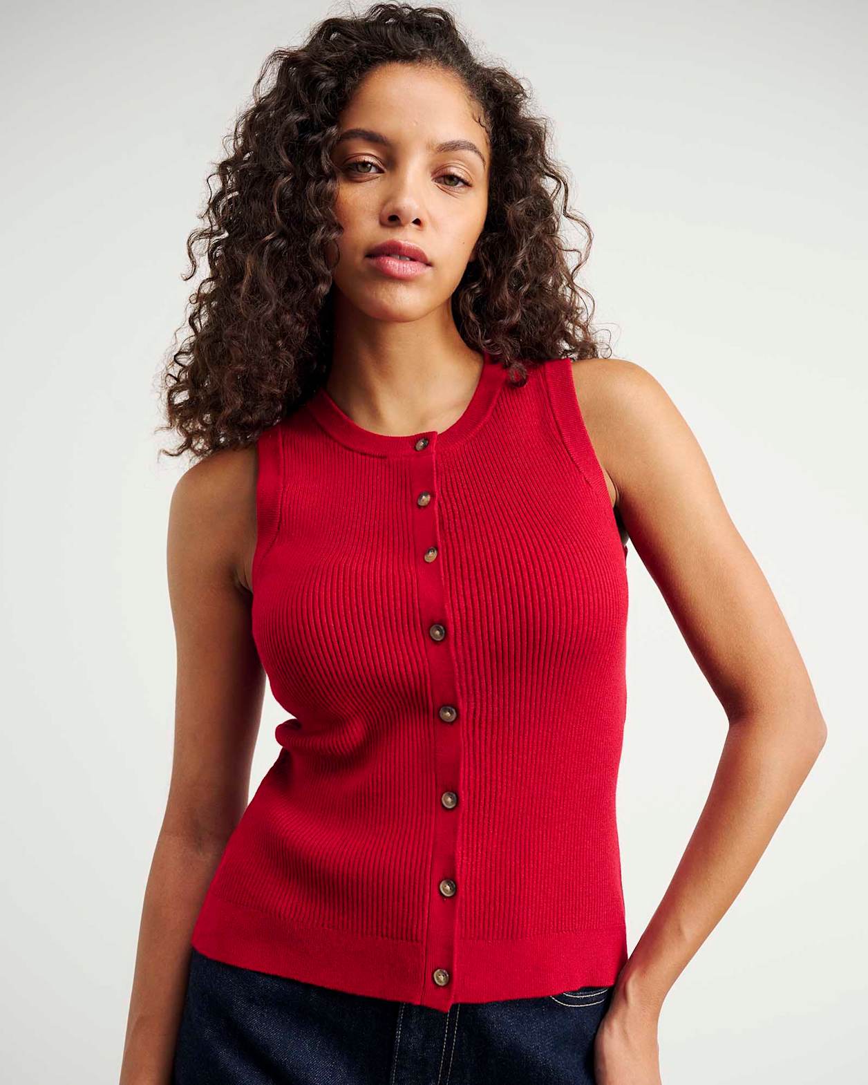 Selene Knit Vest in DEEP RED