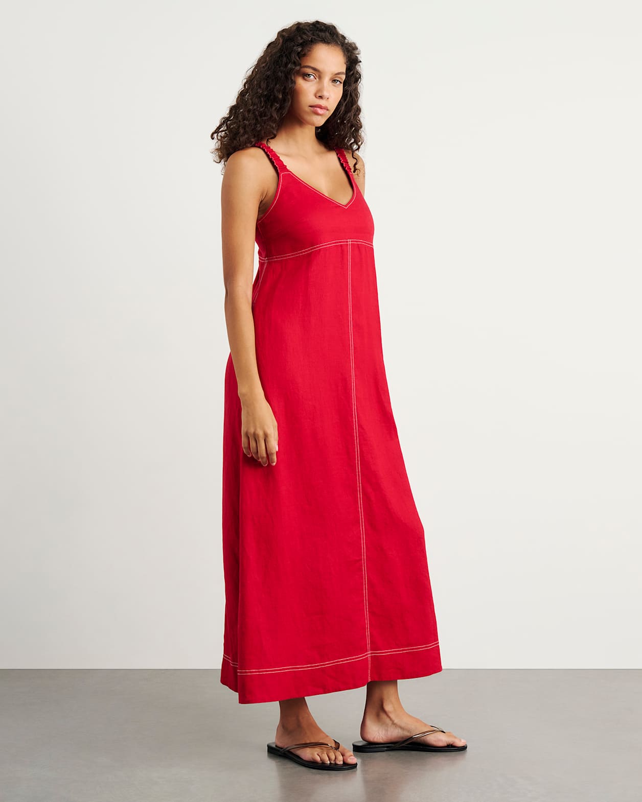 Sara Linen Midi Dress in DEEP RED