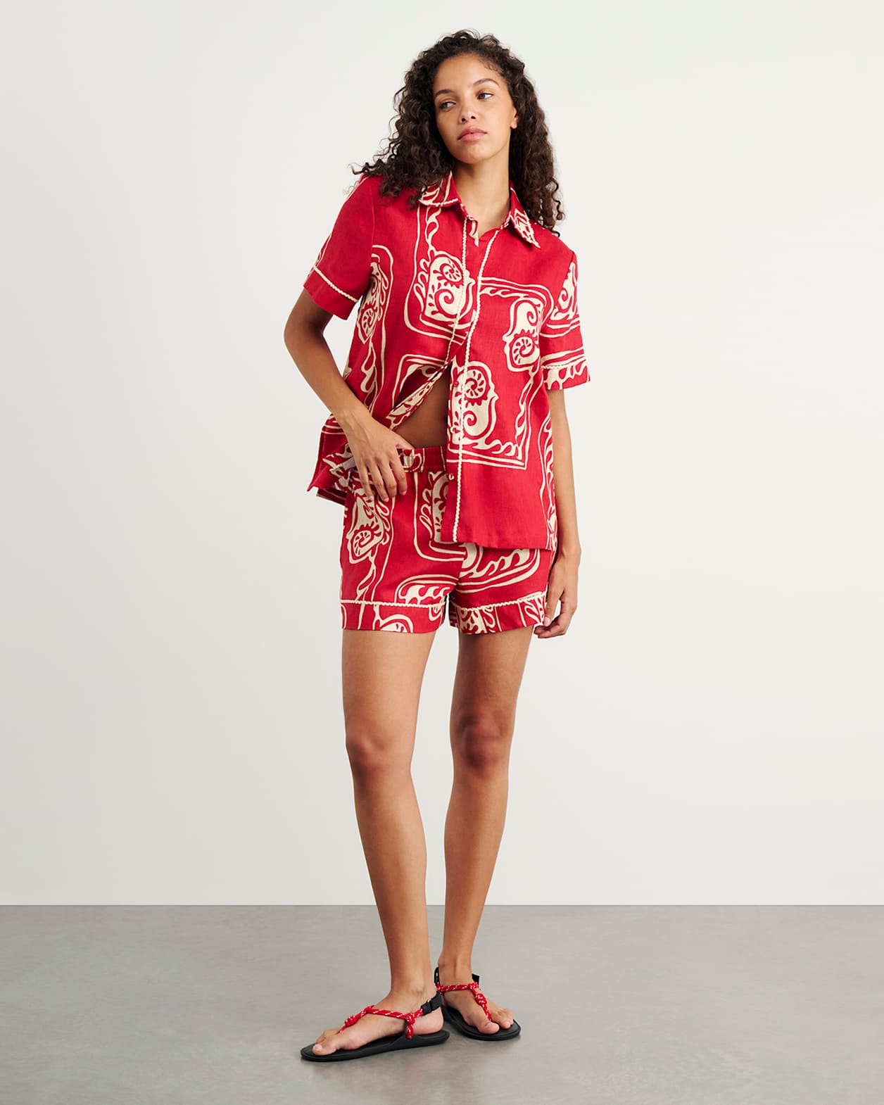 Ceezee Linen Pull On Short in RED MULTI