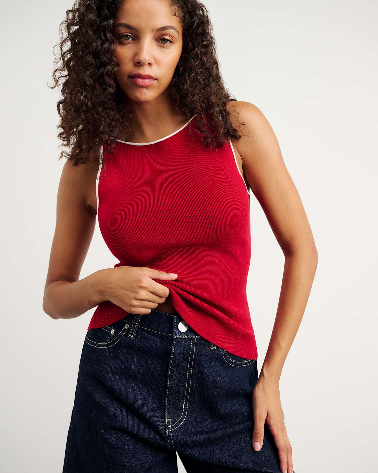 Lydia Contrast Knit Tank in DEEP RED