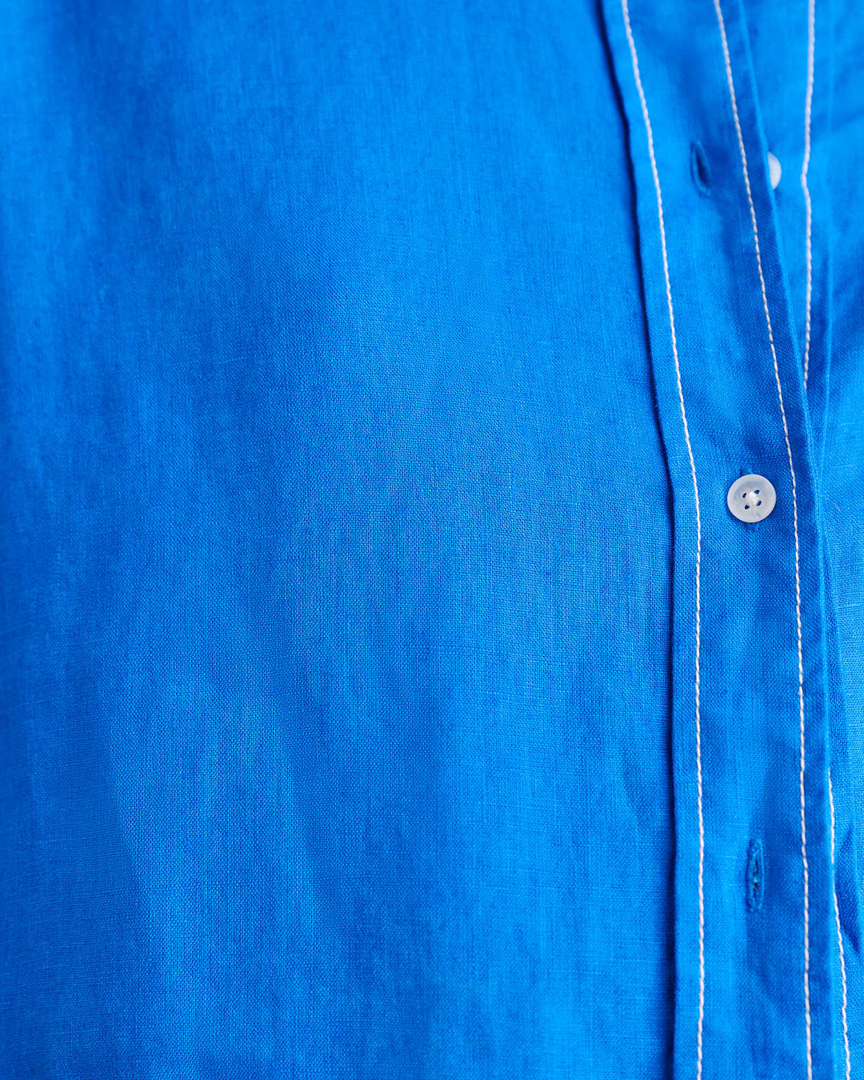 Gigi Linen Relaxed Shirt in BRIGHT BLUE