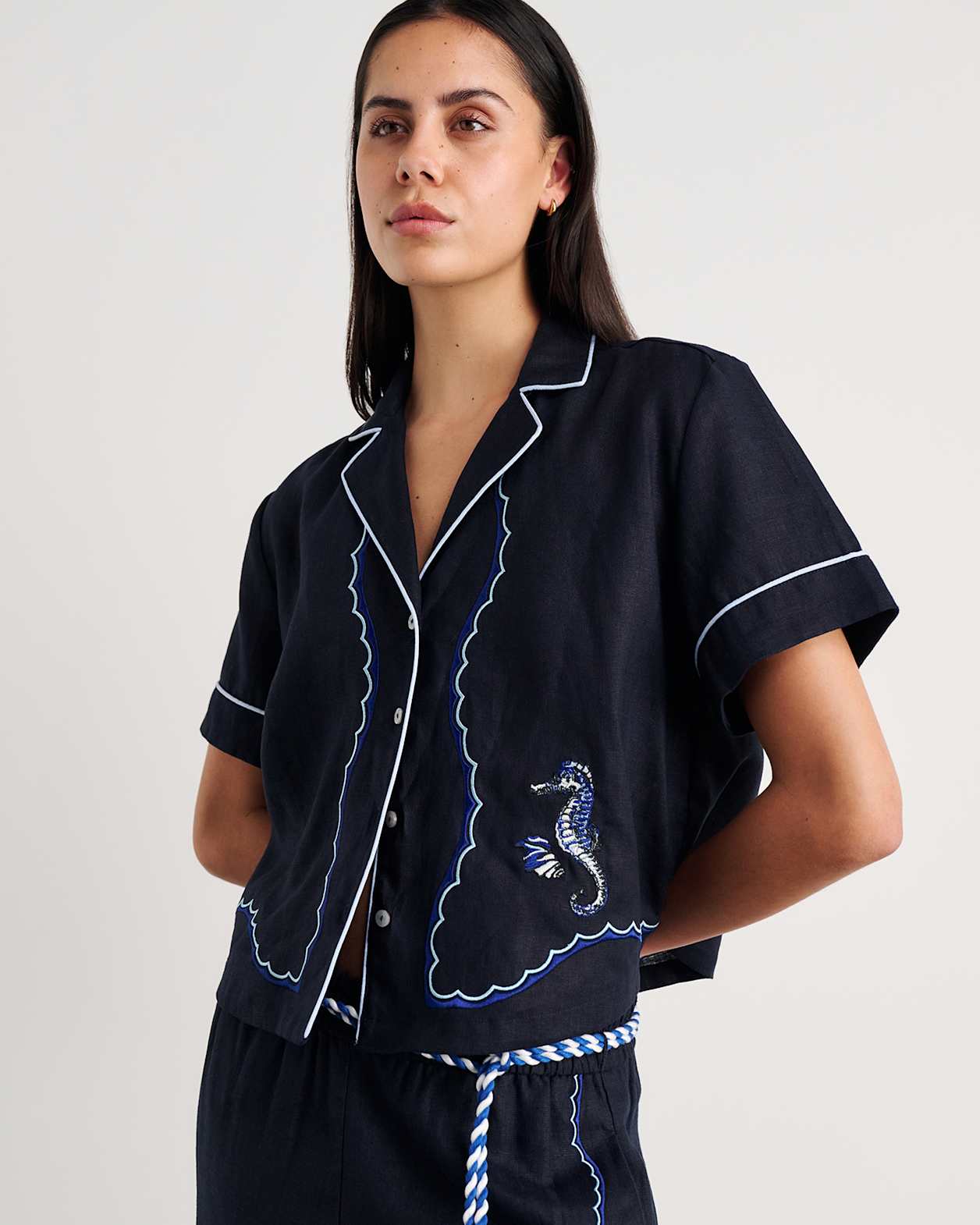 Seahorse Crop Short Sleeve Shirt in INK