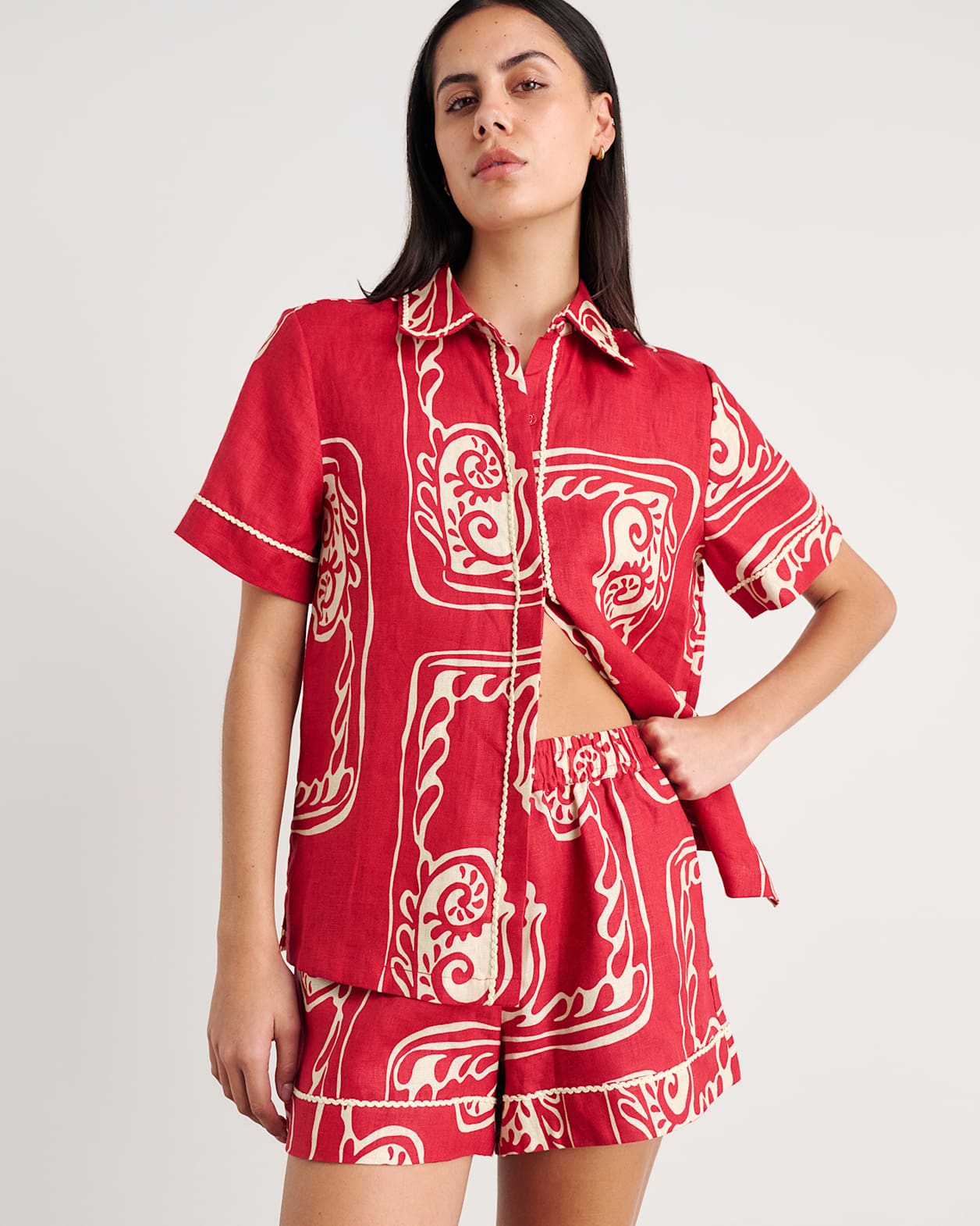Ceeze Linen Short Sleeve Shirt in RED MULTI