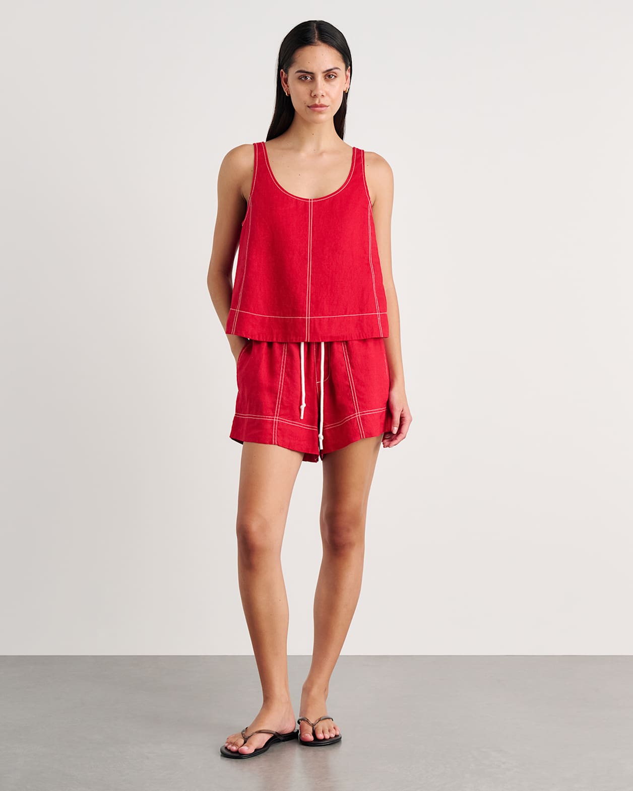 Sabine Linen Scoop Cami in DEEP RED