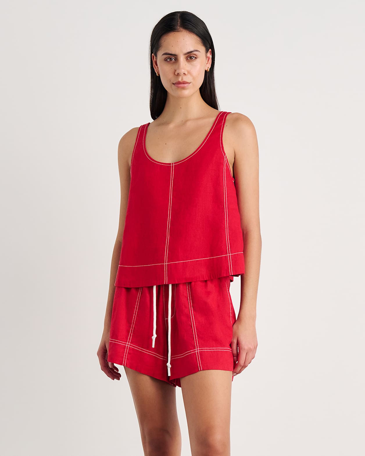 Sabine Linen Scoop Cami in DEEP RED