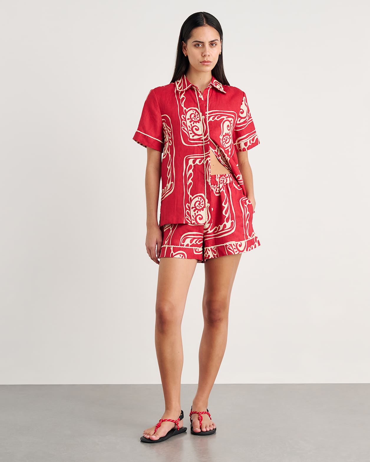 Ceezee Linen Pull On Short in RED MULTI