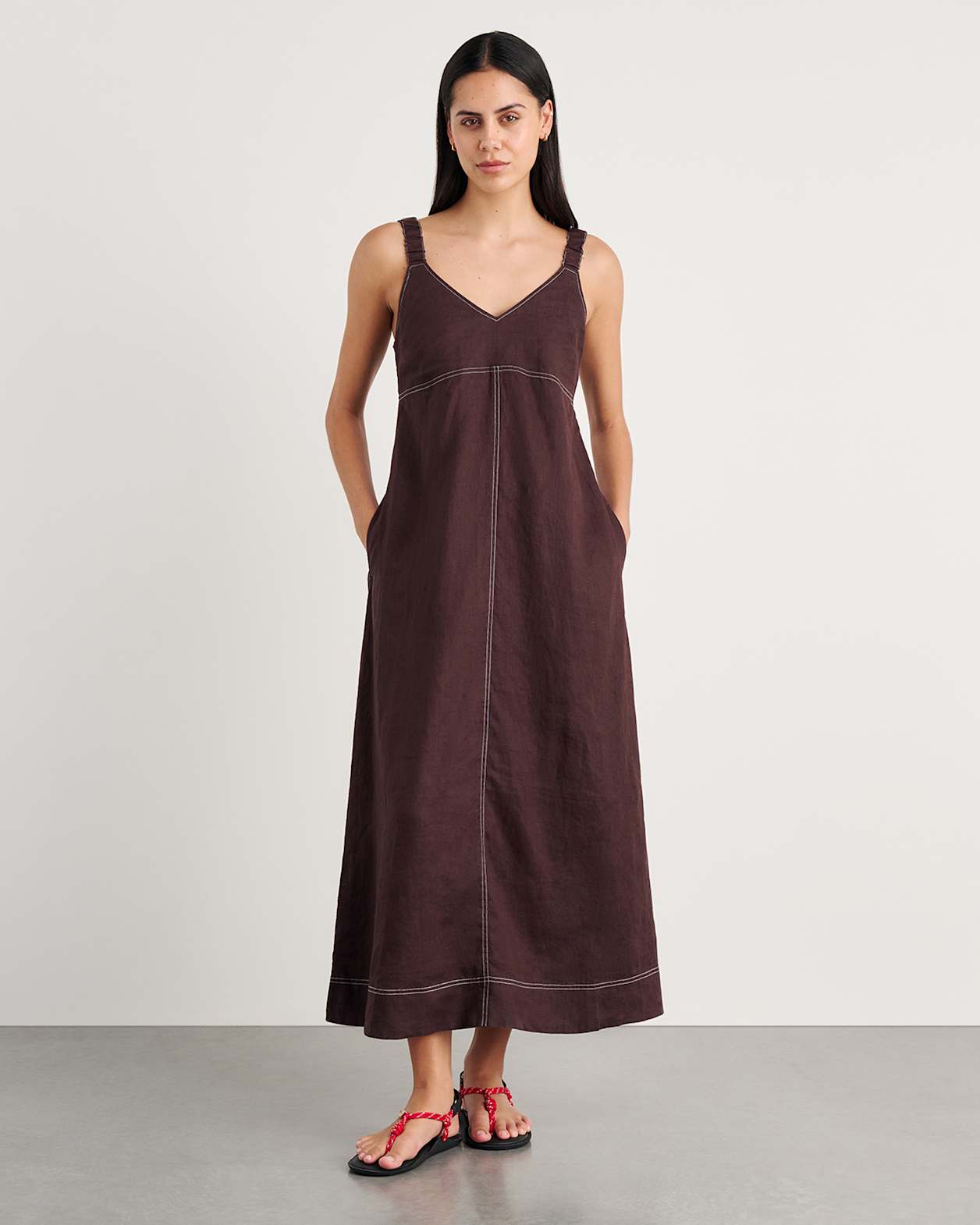 Sara Linen Midi Dress in DARK CHOCOLATE