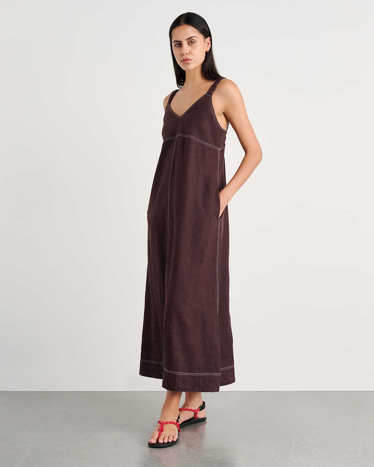 Sara Linen Midi Dress in DARK CHOCOLATE