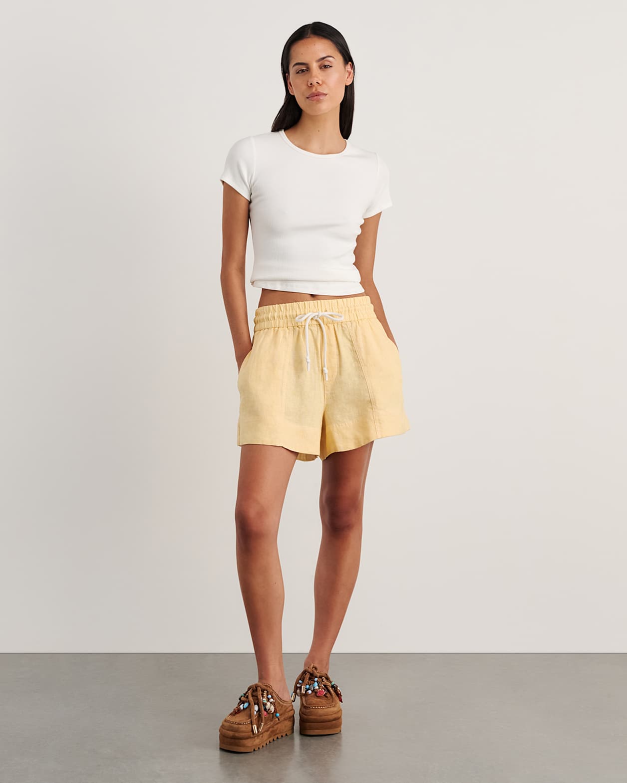 Gigi Linen Pull On Short in BUTTER