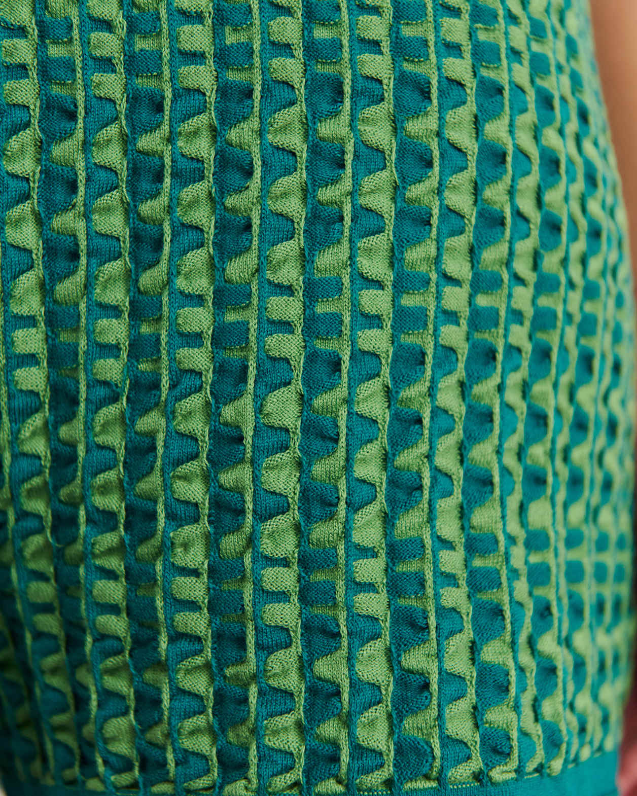 Kelly Contrast Knit Short in GREEN MULTI