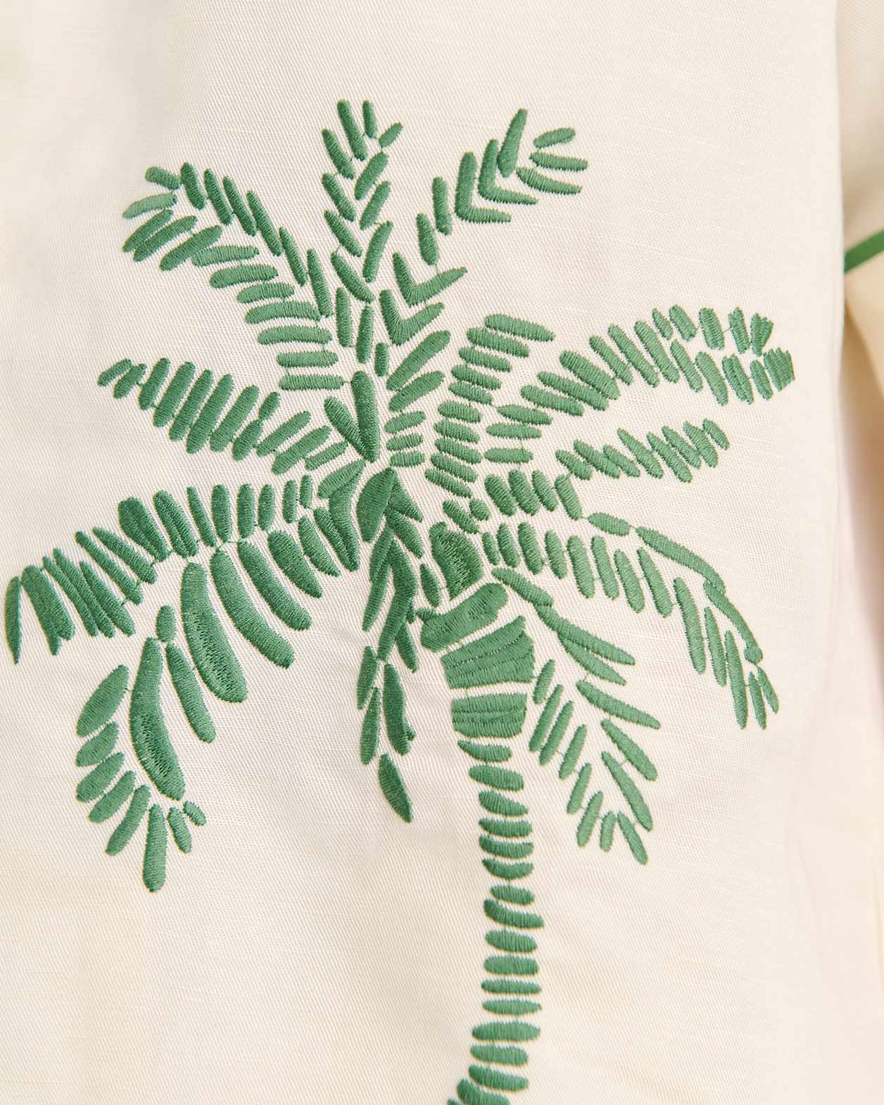 Palm Embroidered Shirt in IVORY/MOSS