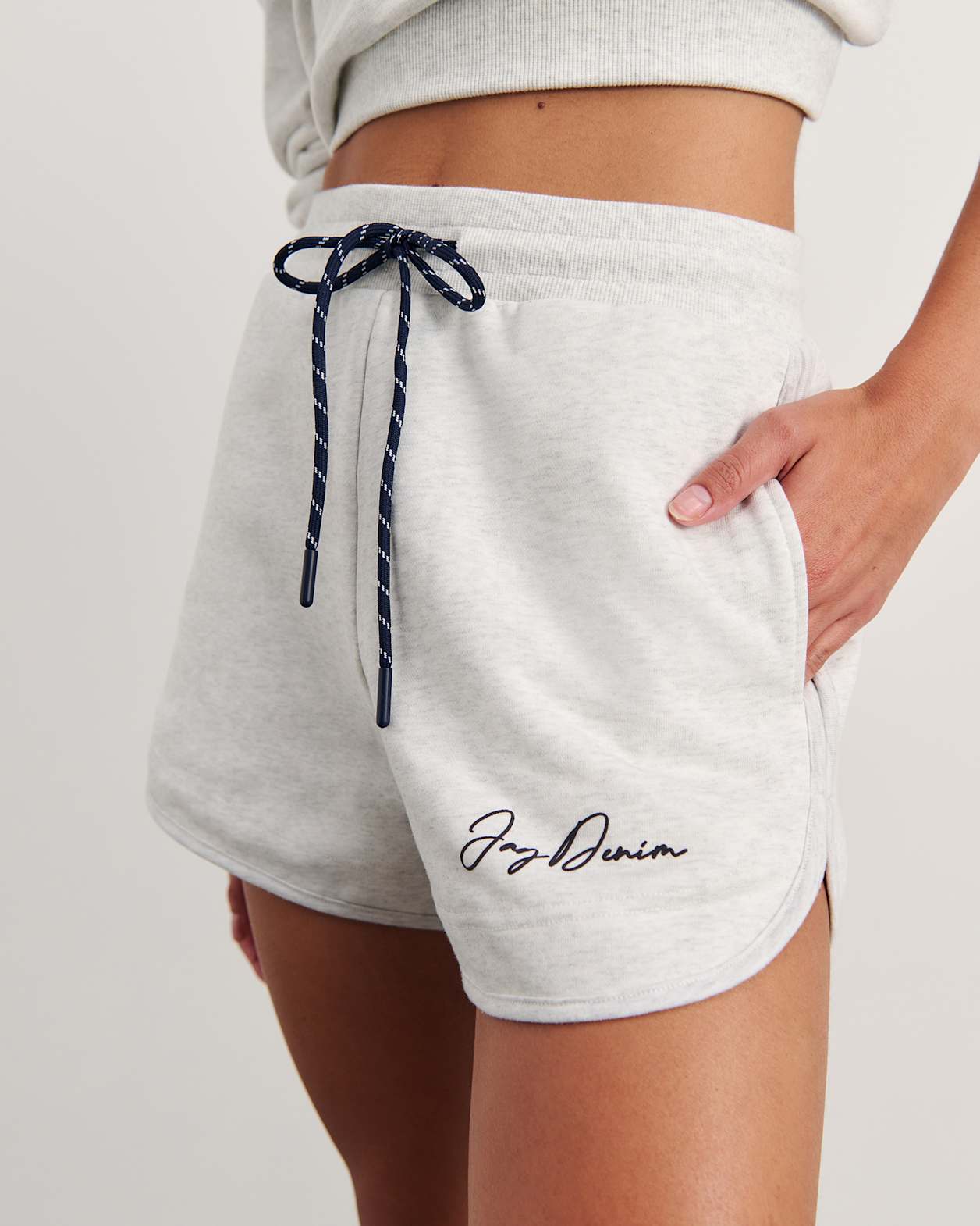 Aston Sweat Short in GREY MARLE