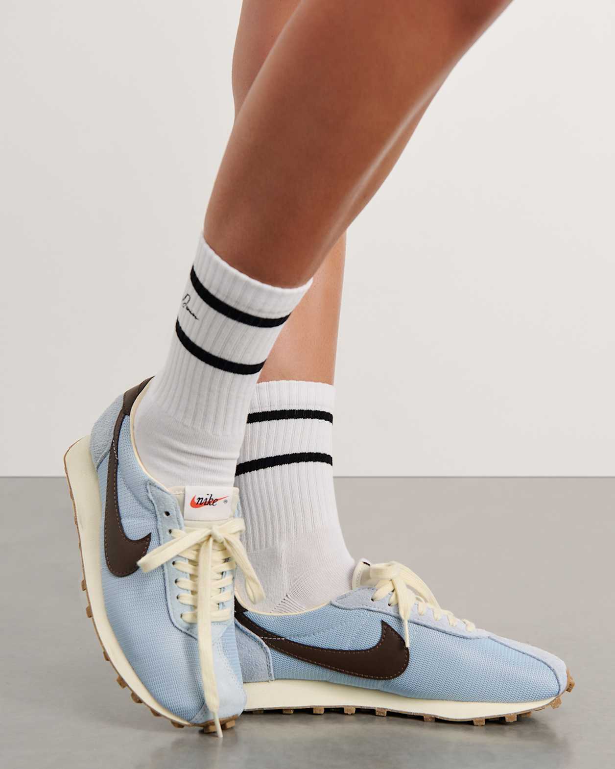 Jag Embroidered Sport Sock in WHITE/BLACK