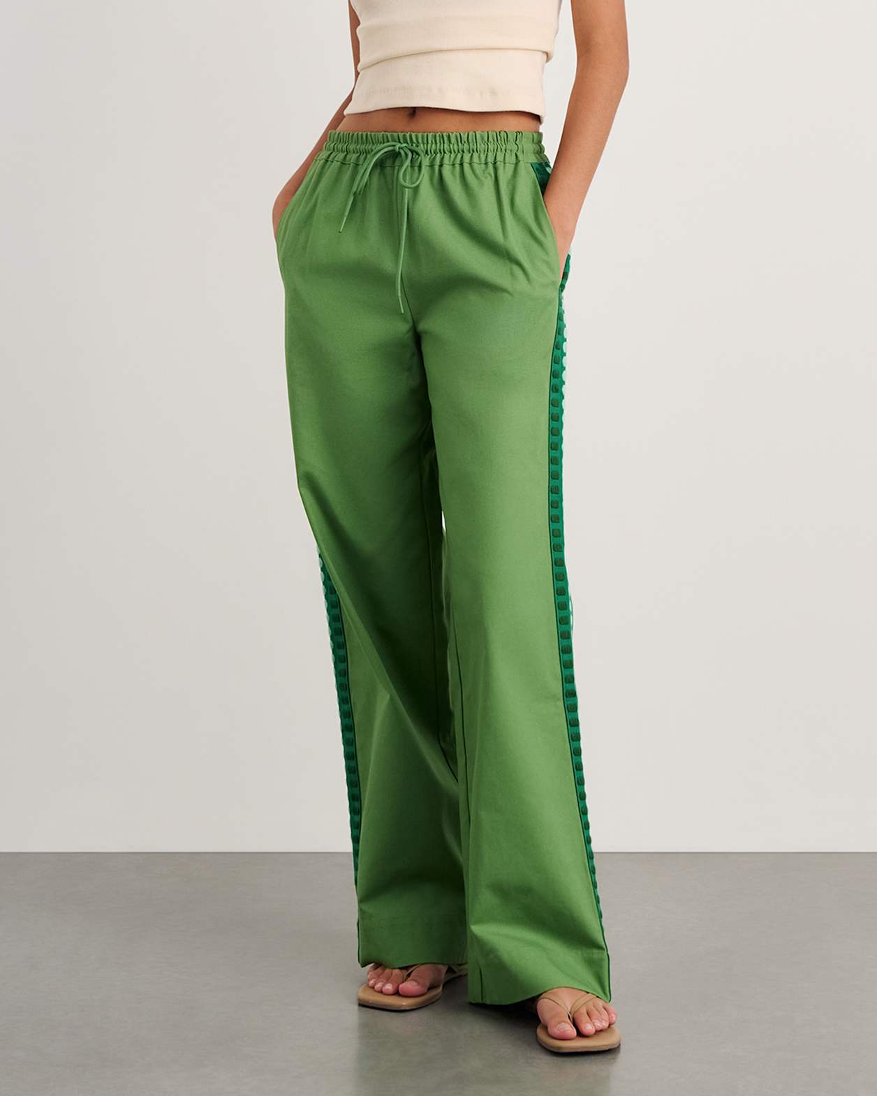 Canvas Contrast Pant in GREEN MULTI