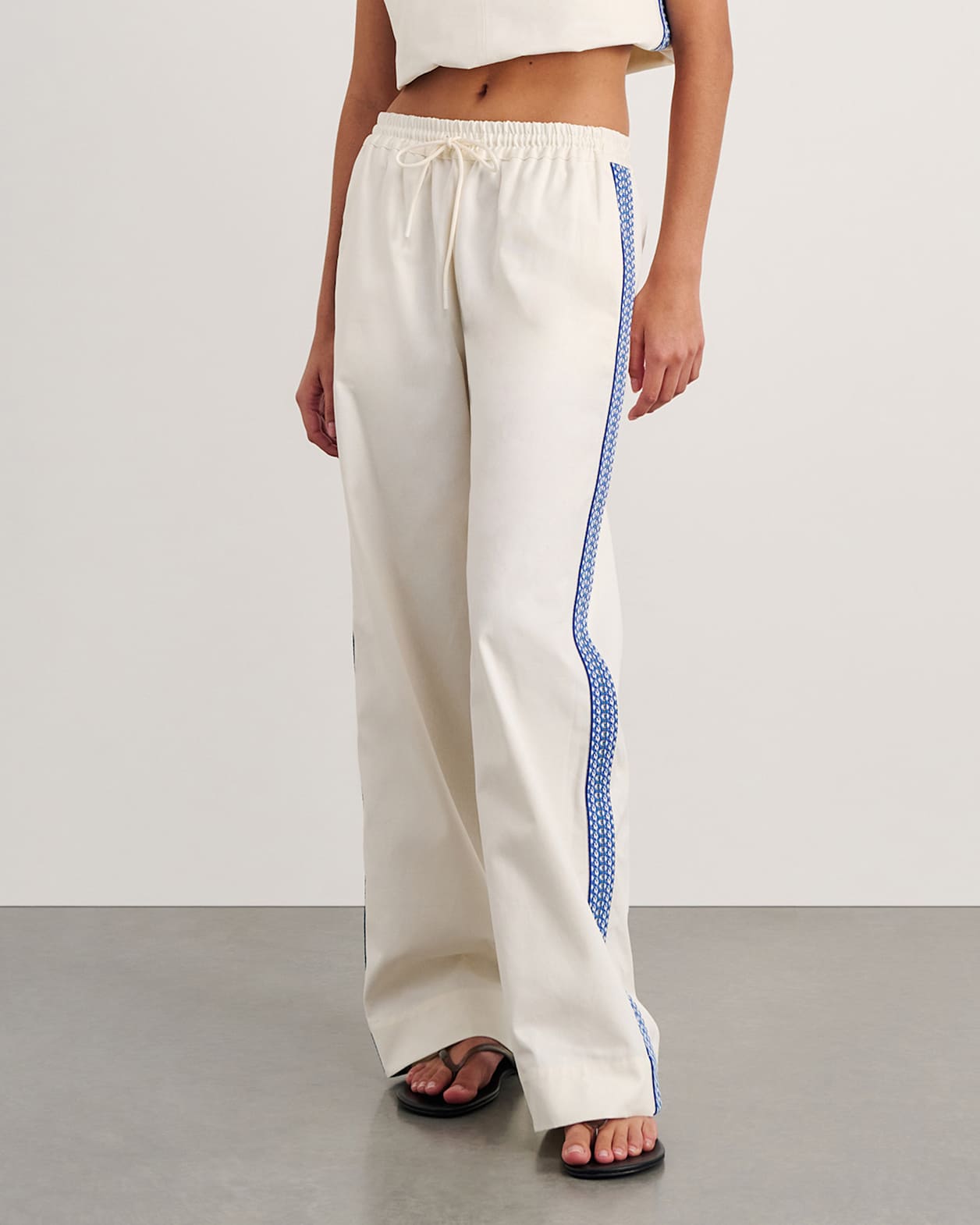 Canvas Contrast Pant in MILK