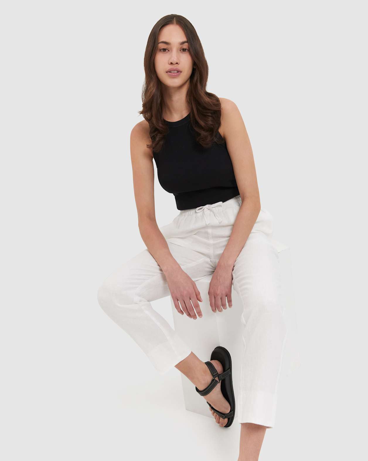 Linen Pull On Pant in WHITE
