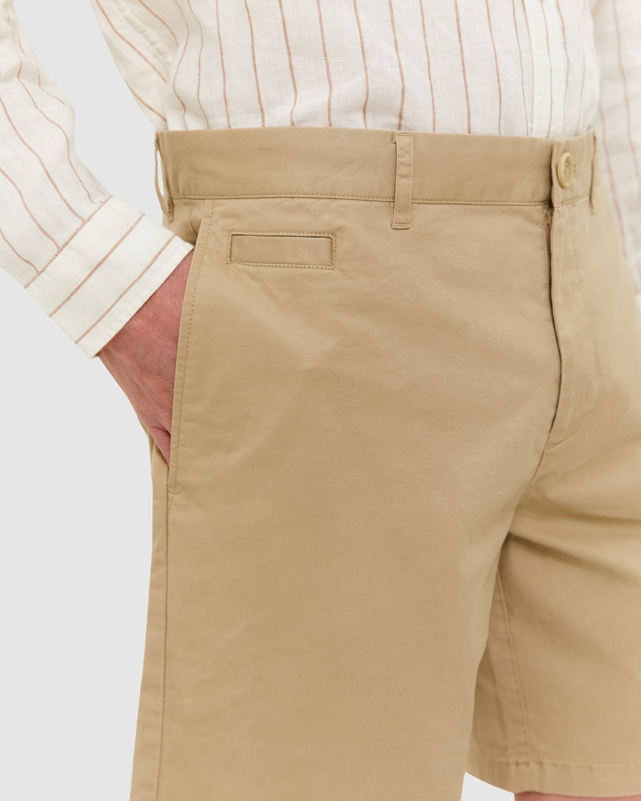 Chino Short in SANDSTONE