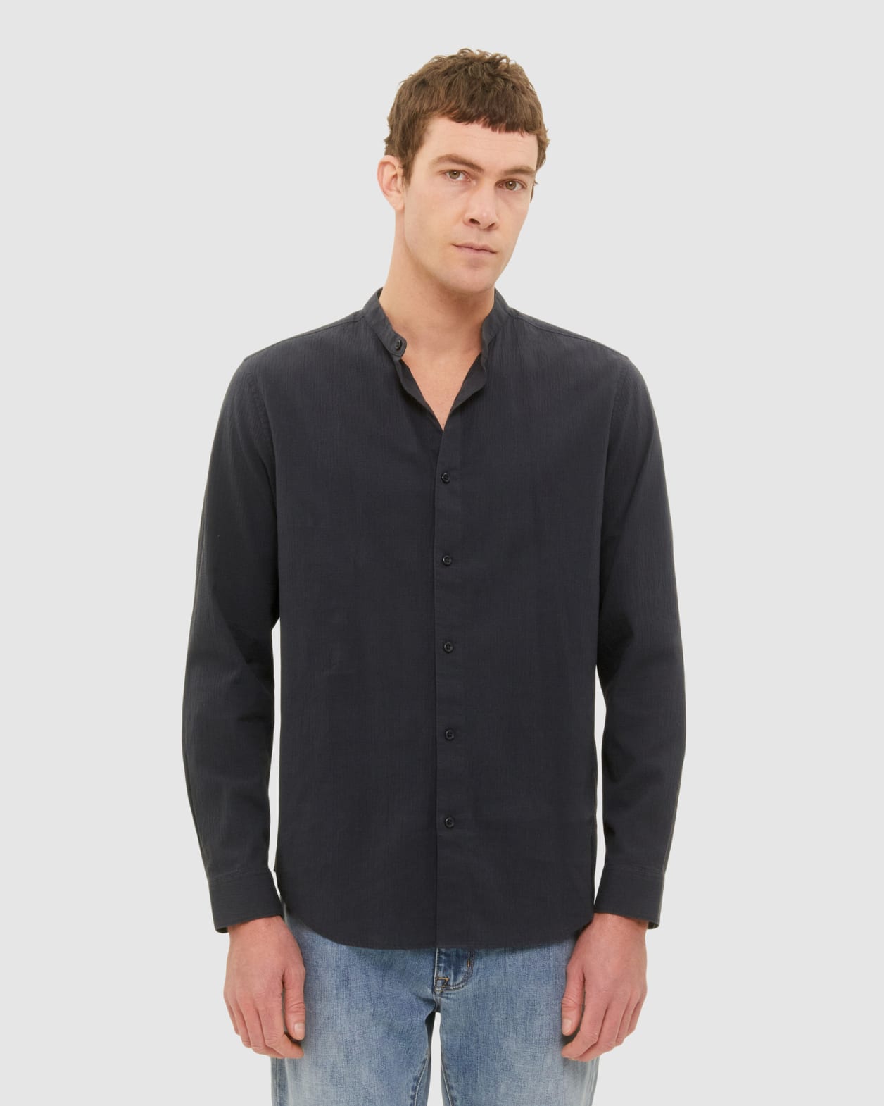 Seersucker Long Sleeve Collared Shirt in GRAPHITE