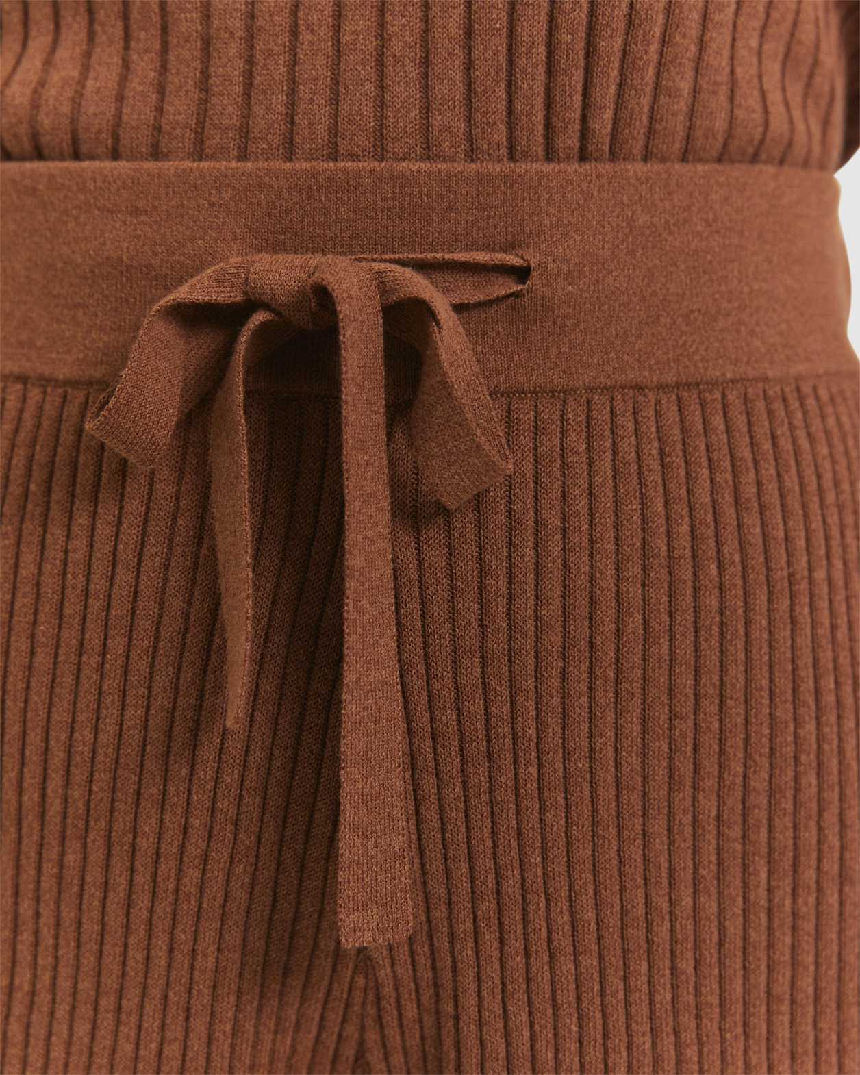 Sadie Knitted Shorts in COCONUT