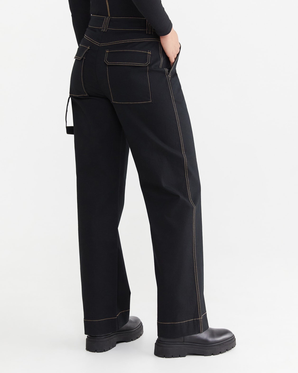 Stretch Twill Casual Pants in BLACK