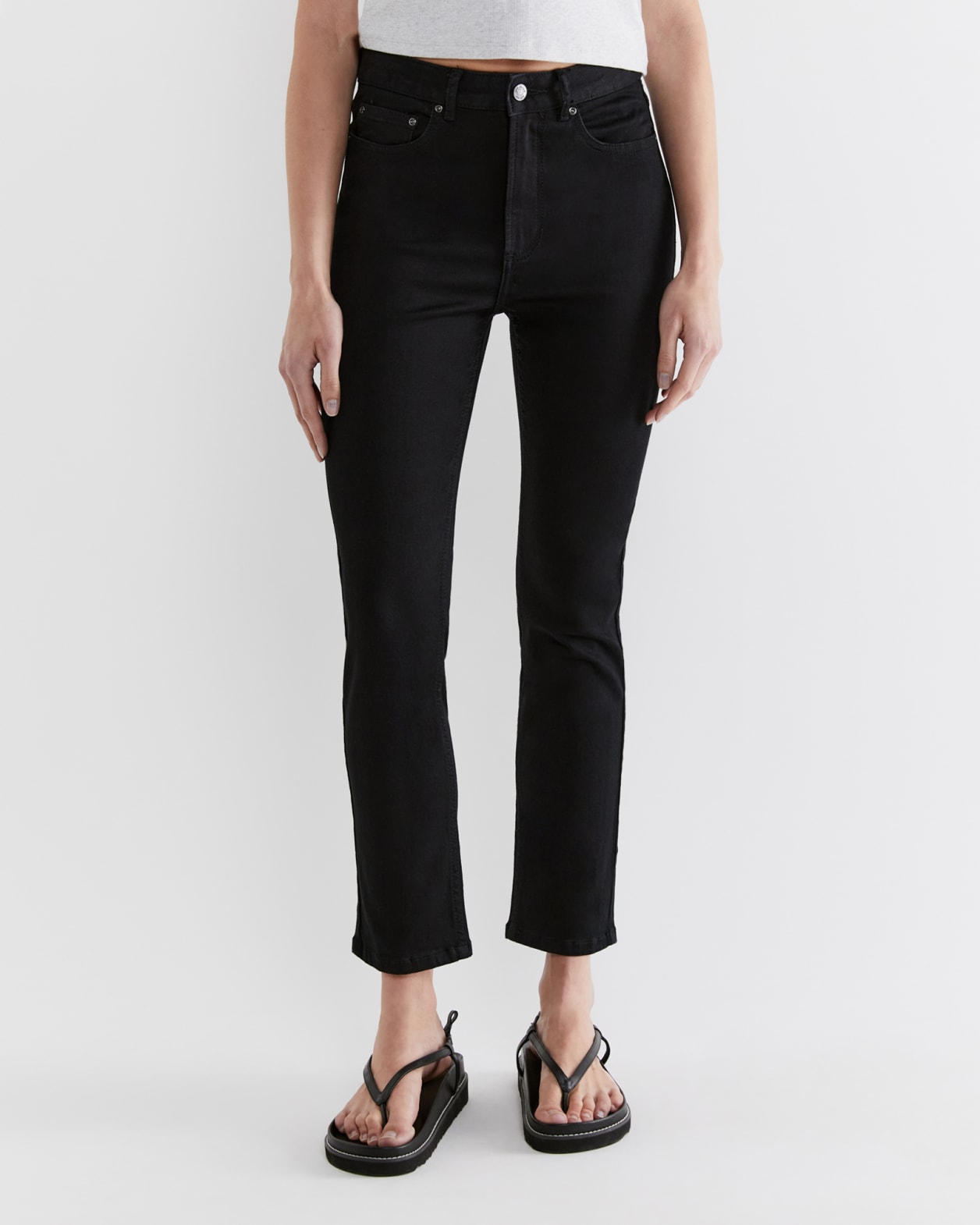 Bianca Ankle Grazer Jeans in BLACK