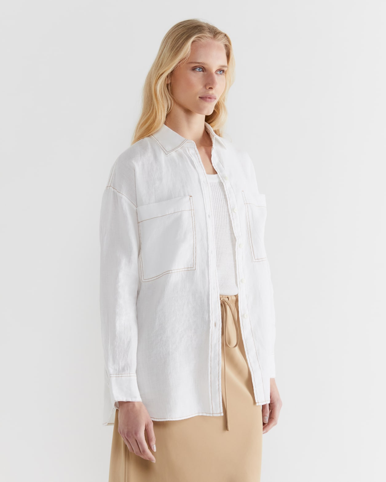 Cindy Linen Oversized Shirt in WHITE