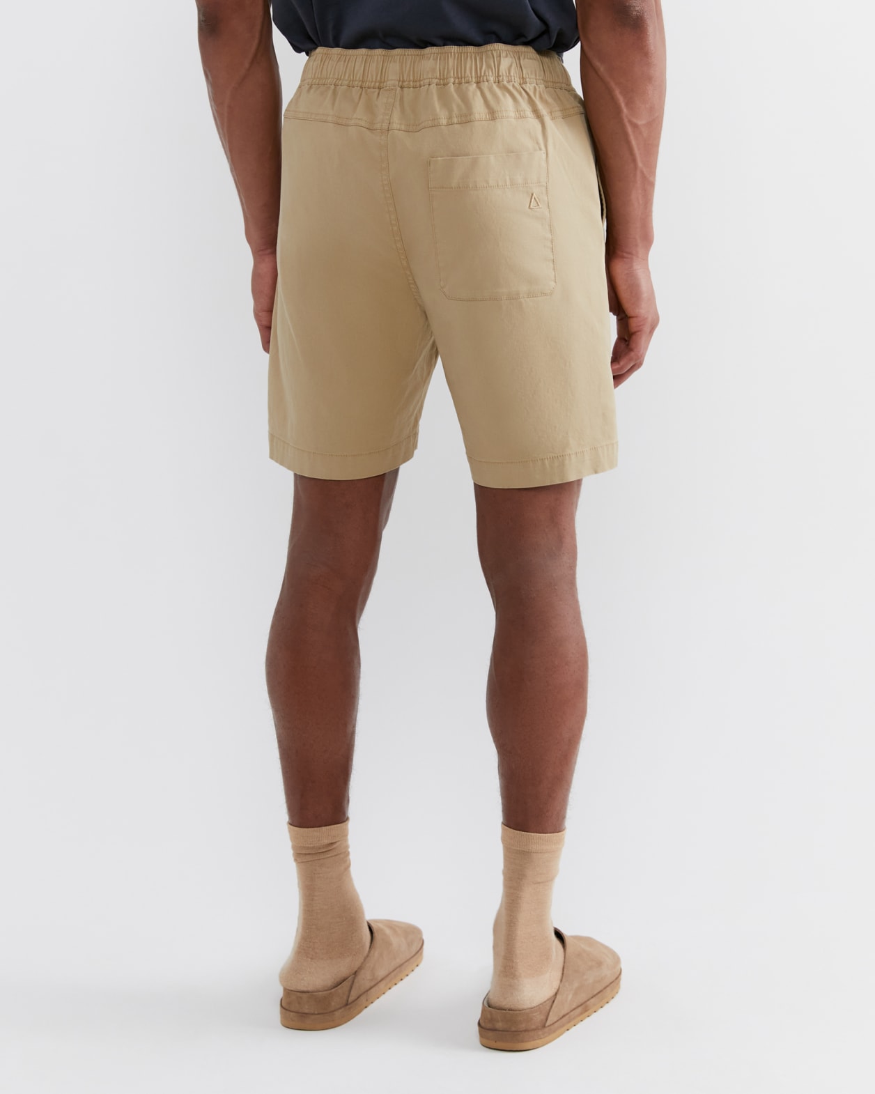 Max Cotton Stretch Short in SAND