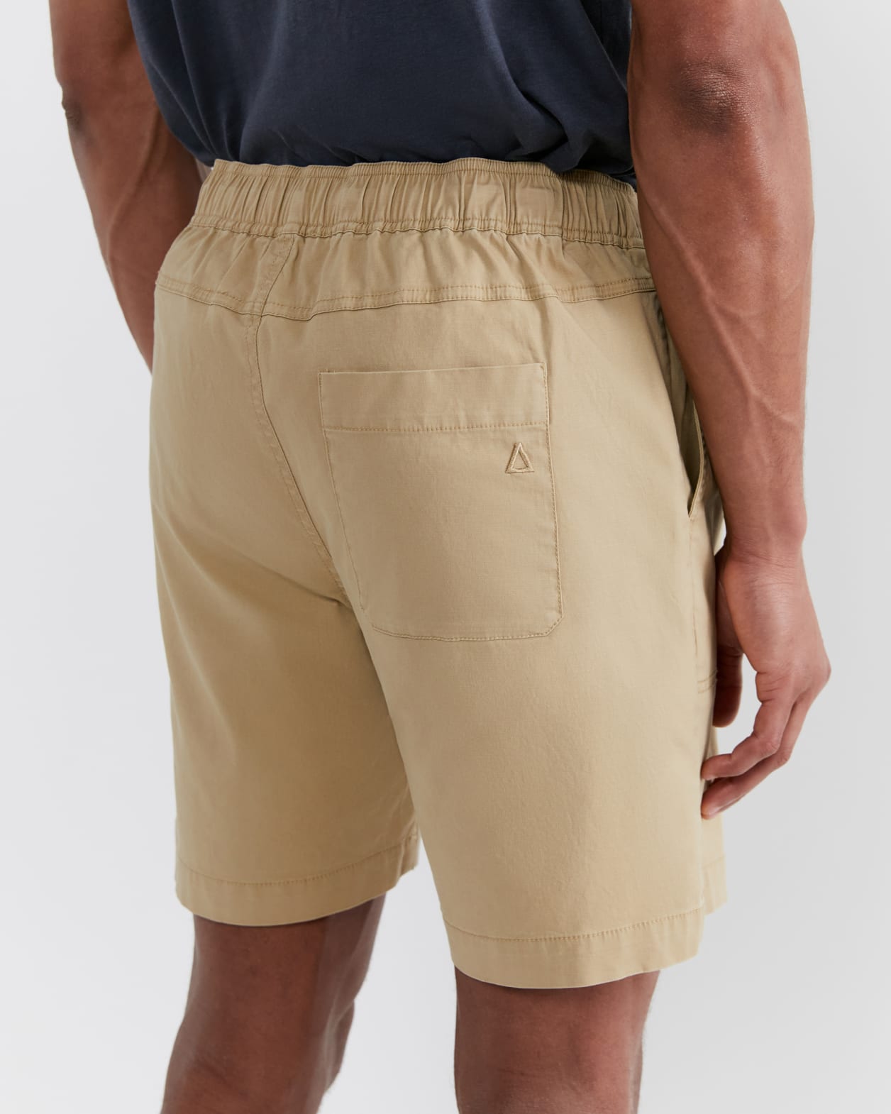 Max Cotton Stretch Short in SAND