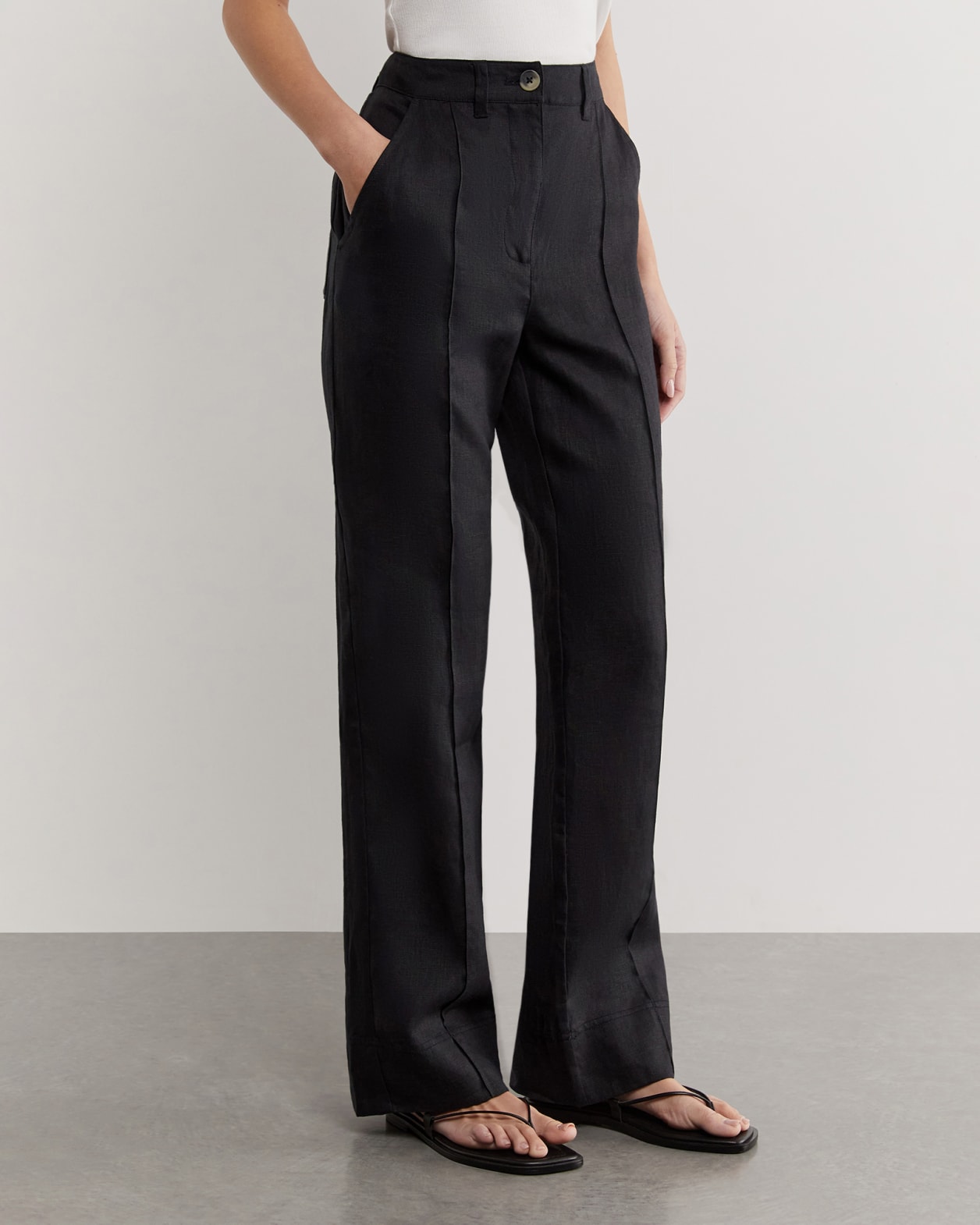 Kayla Linen Pintuck Pant in BLACK