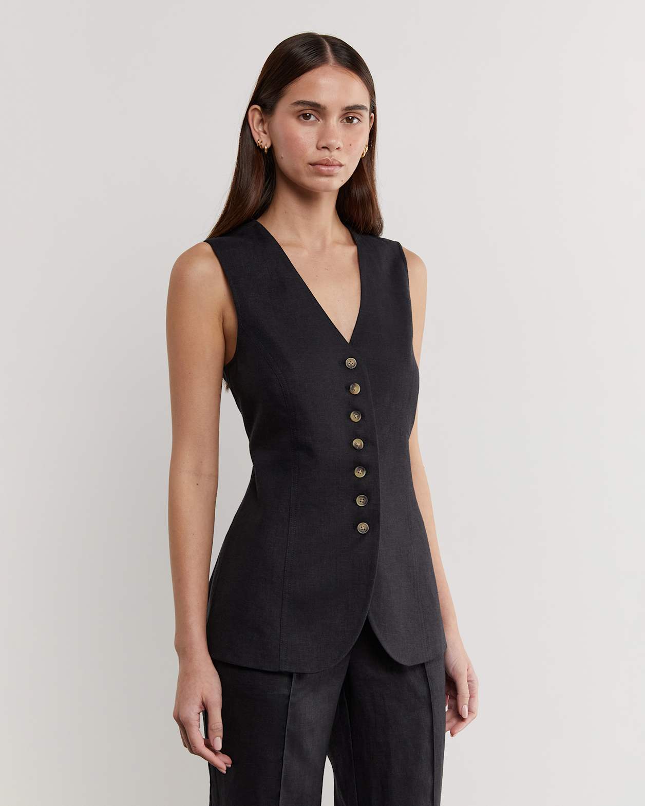 Kayla Linen Vest in BLACK