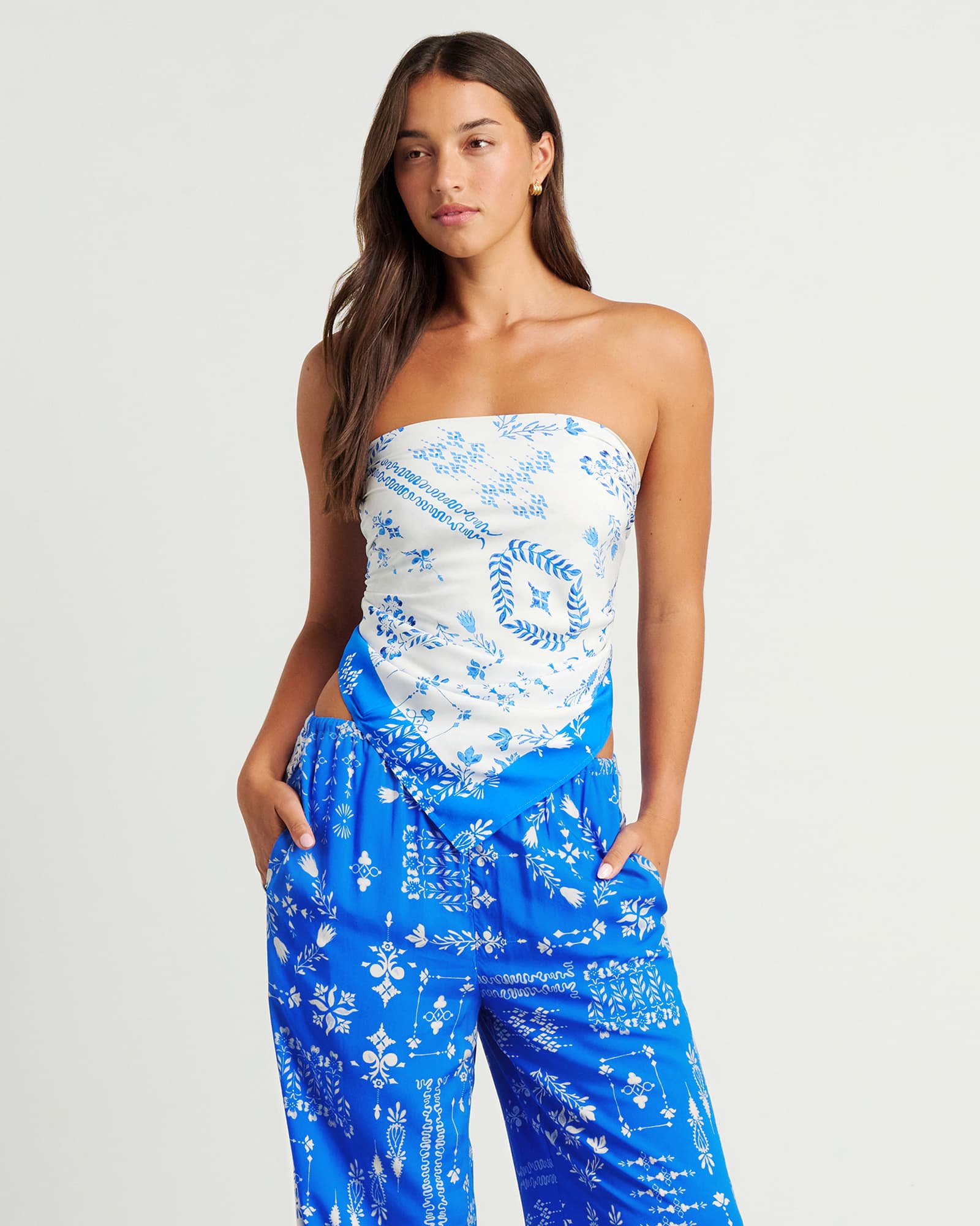 Kilde Scarf Top
