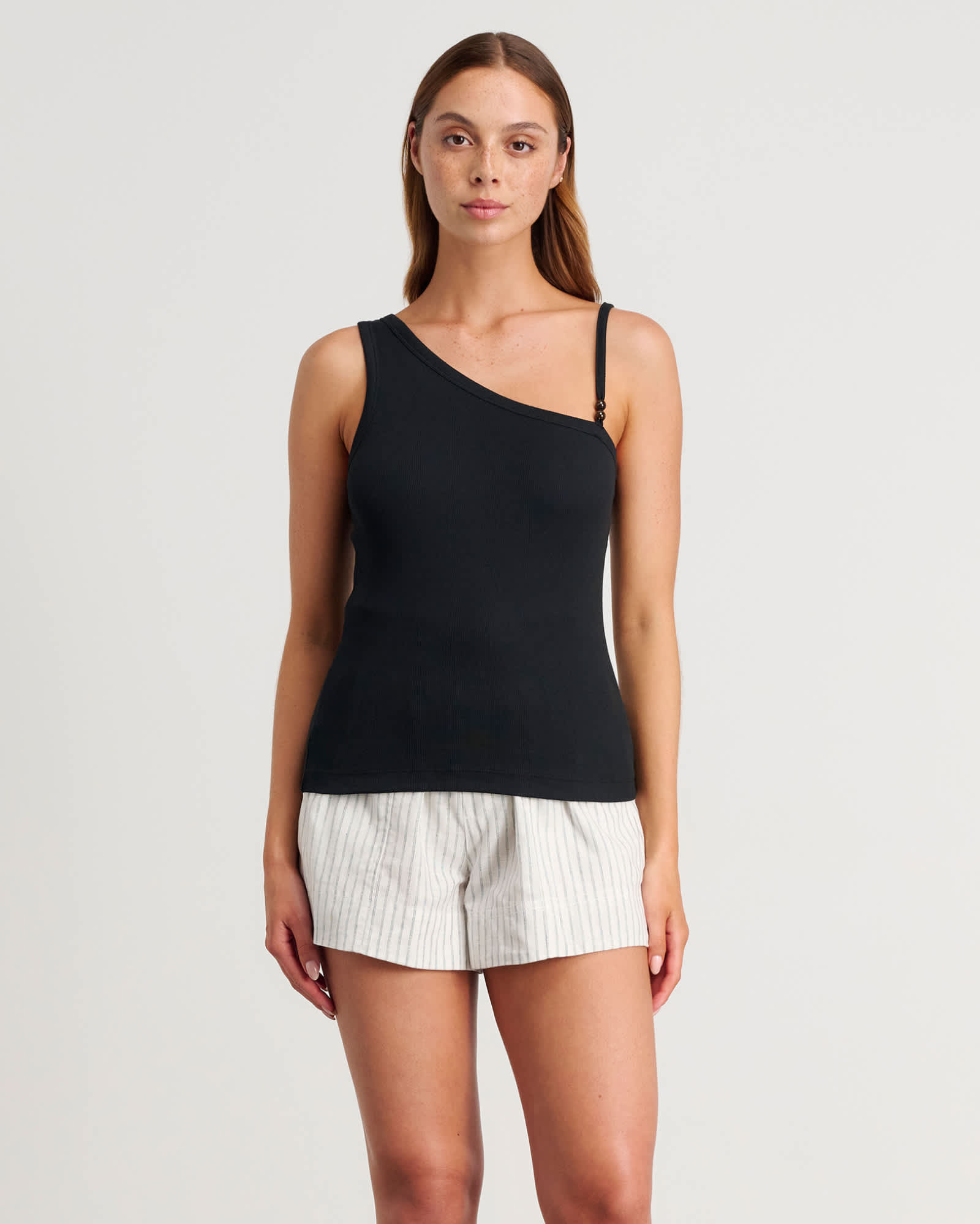 Delilah Asymmetric Top