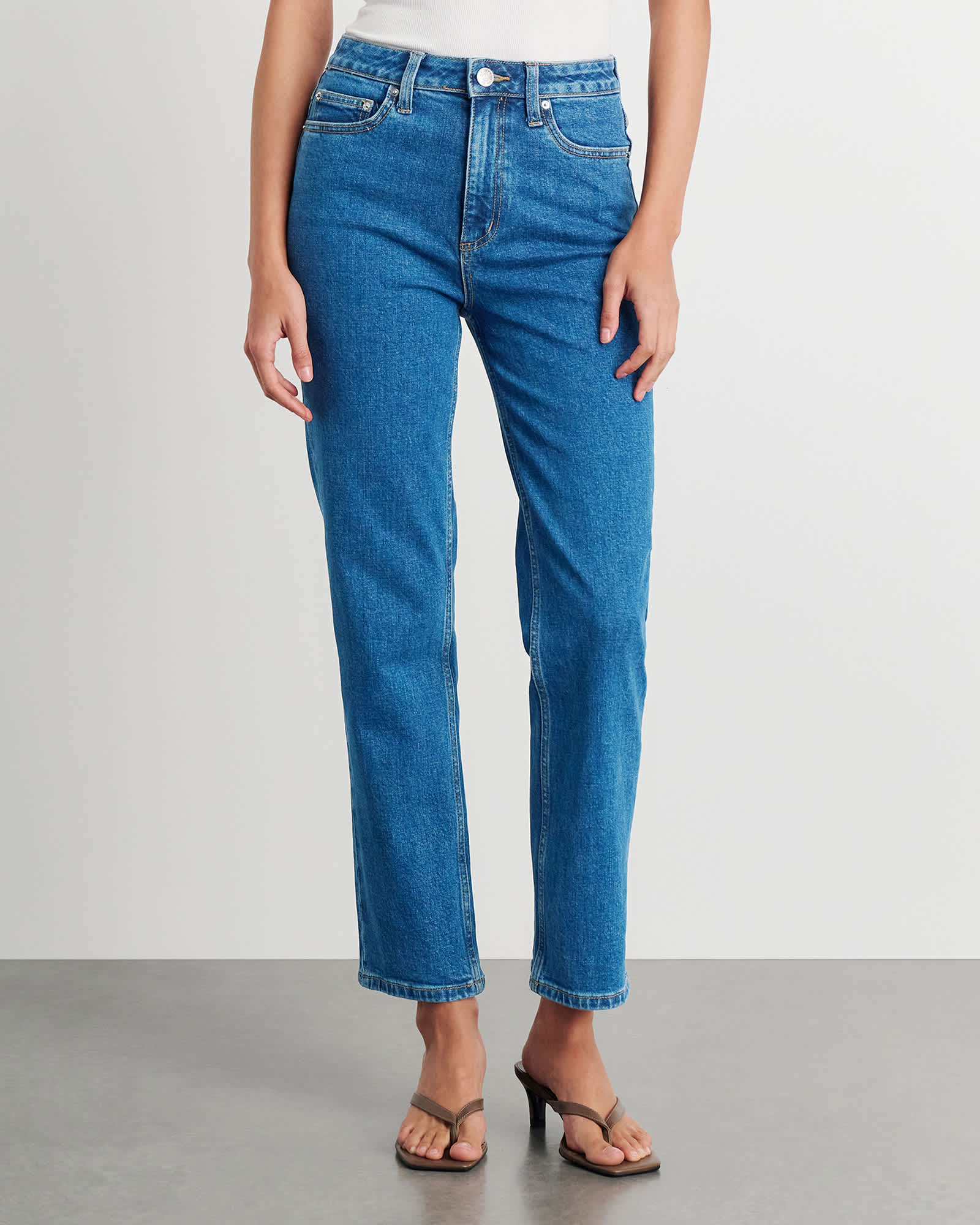Riley Straight Crop Jean