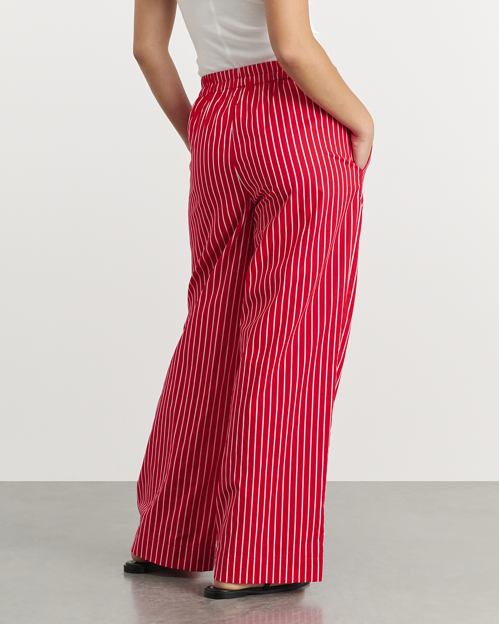 White trousers red stripe online
